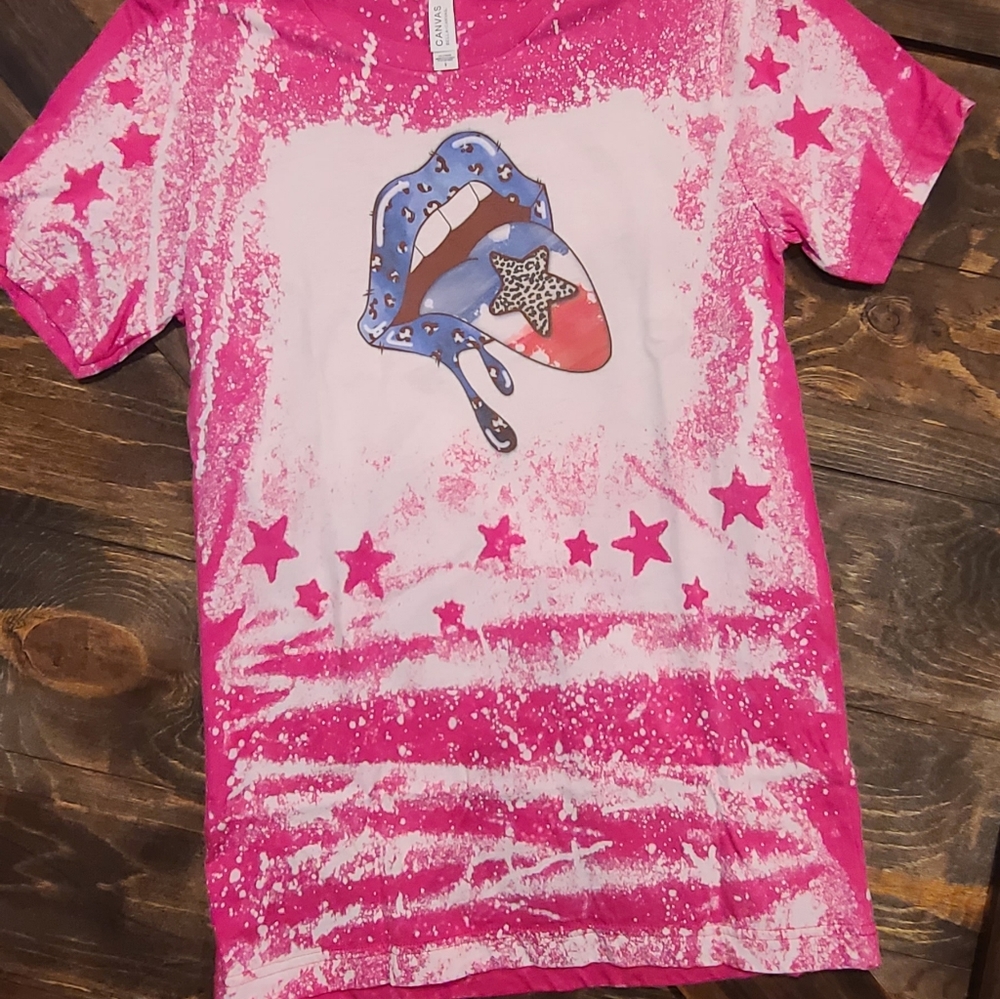 Patriotic Lips bleached Tee